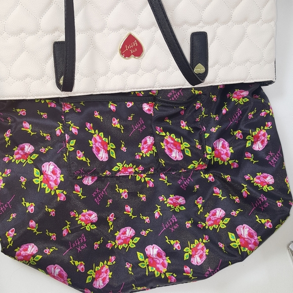 Betsey Johnson Faux Leather Quilted Heart Satchel - Picture 9 of 12